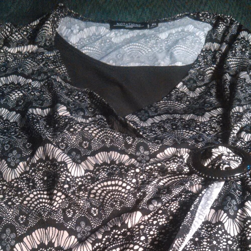 Notations Stylish Short Sleeve Blouse (Size Petite Small)